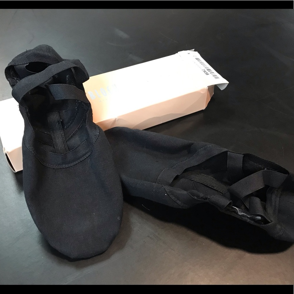 COPY - Bloch Dance Men's Synchrony Split Sole Stretch Canvas Ballet Slipper / S…